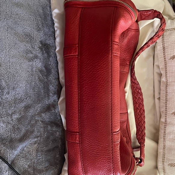 Cole Haan substantial quality red leather bag - Picture 7 of 7